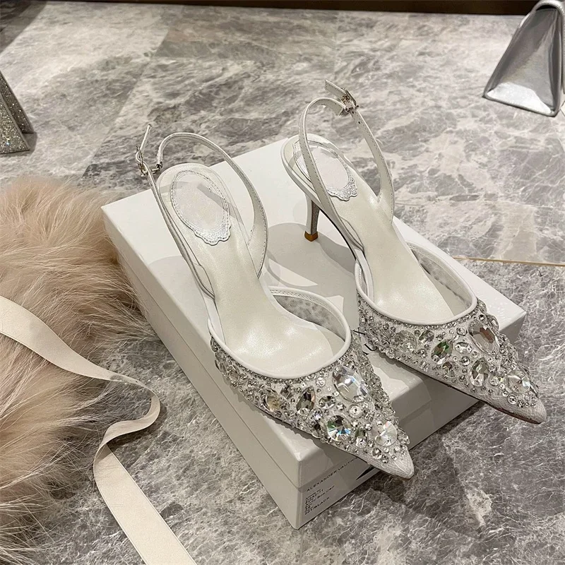 Baotou Water Diamond Lace Crys - đánh giá và giá Water Shoes